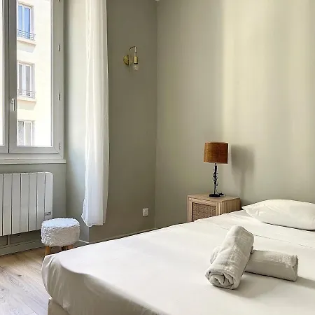 Charmant Renove - Central & Spacieux - Les Freres De La Loc' Apartmán